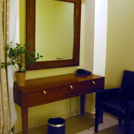 Astrolabe Aparthotel