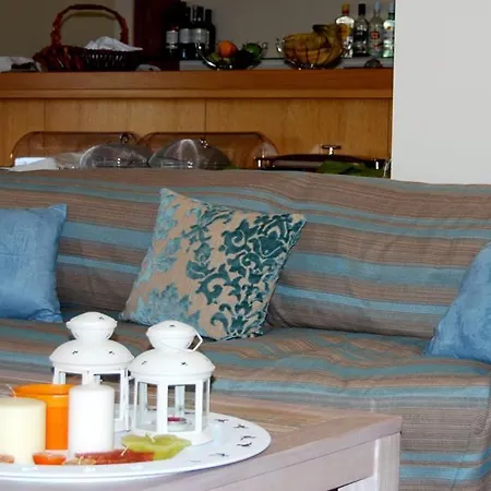 Astrolabe 아파트호텔 Khrónia