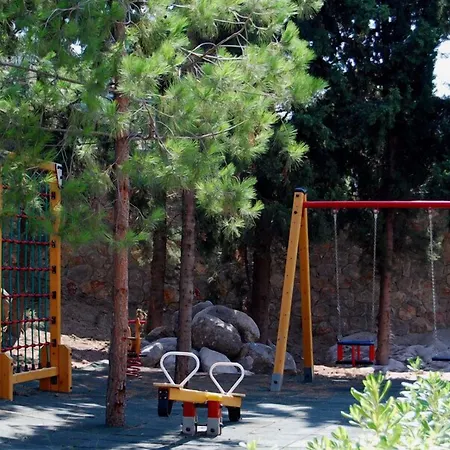 Apart-hotel Astrolabe Khrónia