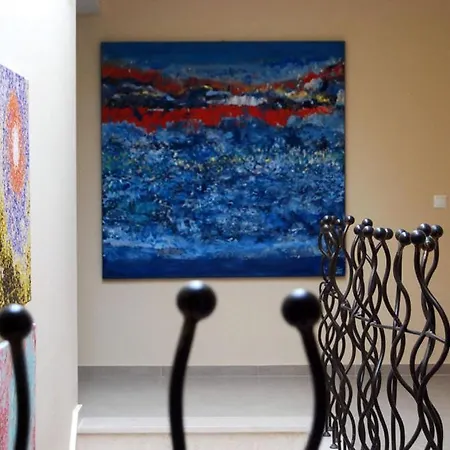 Astrolabe 아파트호텔 Khrónia